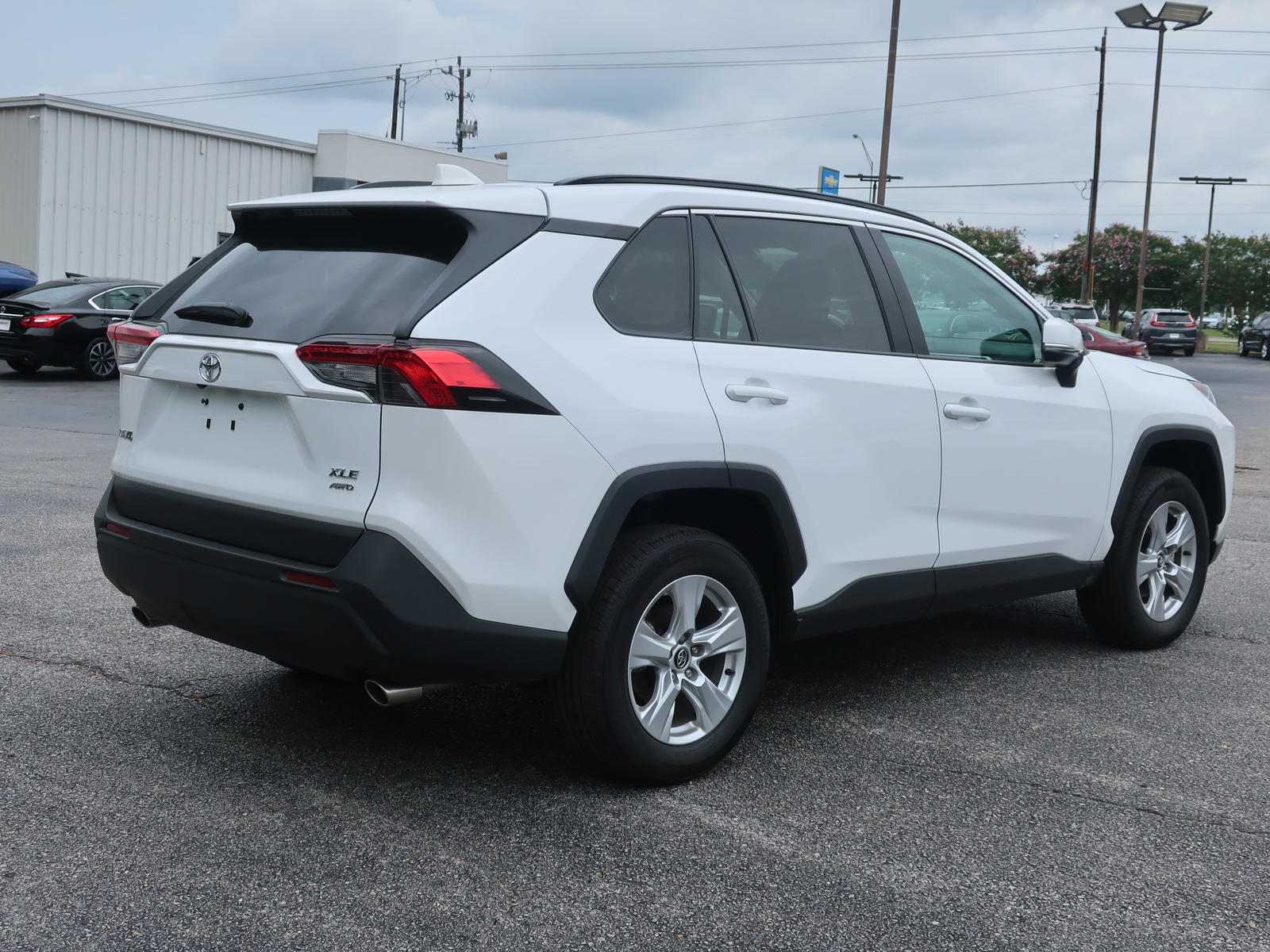 Pre-Owned 2020 Toyota RAV4 XLE AWD (Natl) All Wheel Drive SUVs