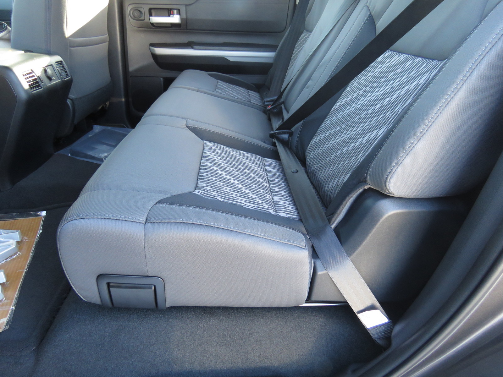 New 2020 Toyota Tundra SR5 CrewMax 5.5′ Bed 5.7L (Natl) Four Wheel Drive