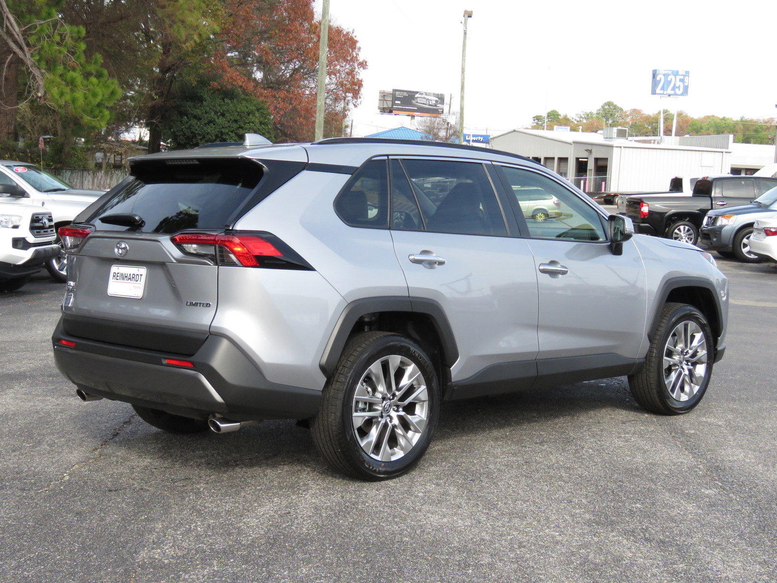 Pre-Owned 2020 Toyota RAV4 Limited FWD (Natl) FWD SUVs