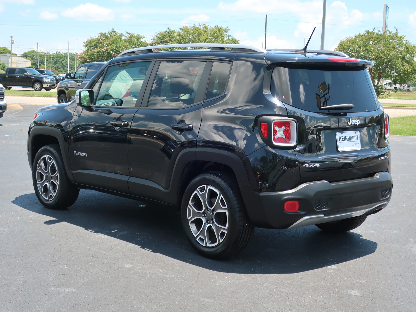 Pre-Owned 2017 Jeep Renegade Limited 4×4 Four Wheel Drive SUVs